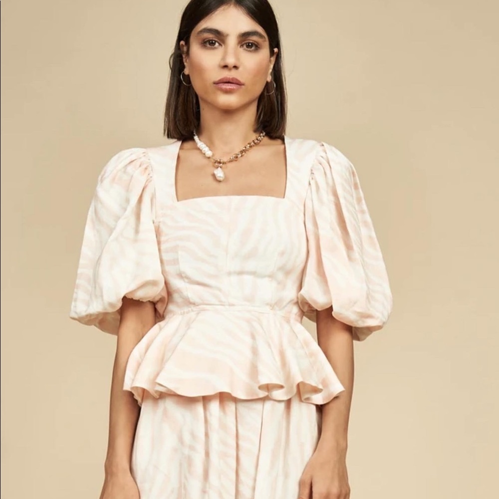 Hunter Bell Top